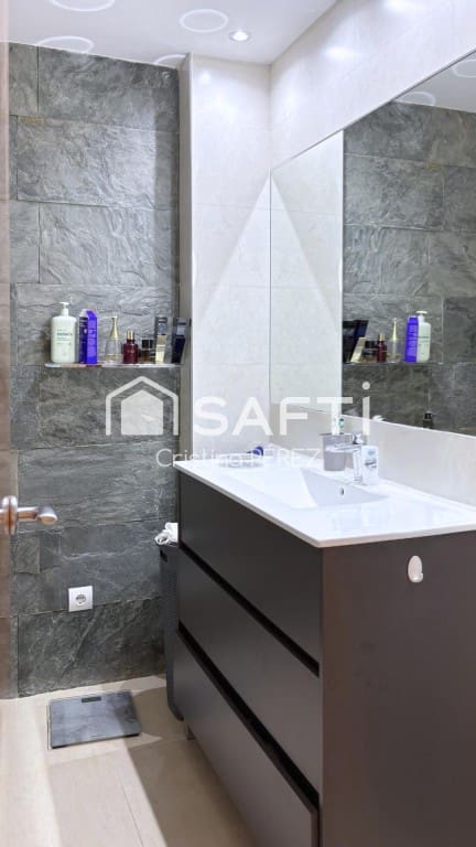 3 makuuhuone Huoneisto myytävänä paikassa Calonge i Sant Antoni - 275 000 € (Ref: 9920098)