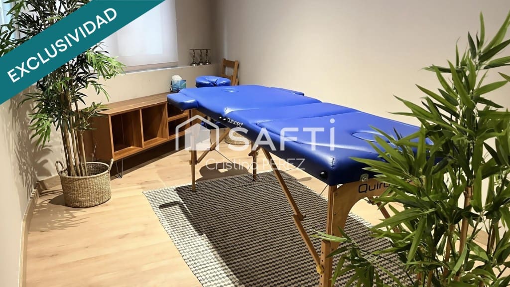Commercial for sale in Blanes - € 330,000 (Ref: 9920099)
