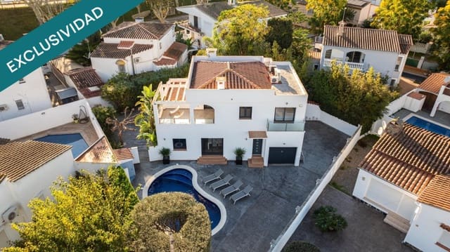 4 sypialnia Willa na sprzedaż w Empuriabrava, Castelló d'Empúries z basenem garażem - 599 000 € (Ref: 9920101)