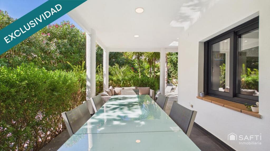 4 quarto Moradia para venda em Empuriabrava com piscina garagem - 599 000 € (Ref: 9920101)
