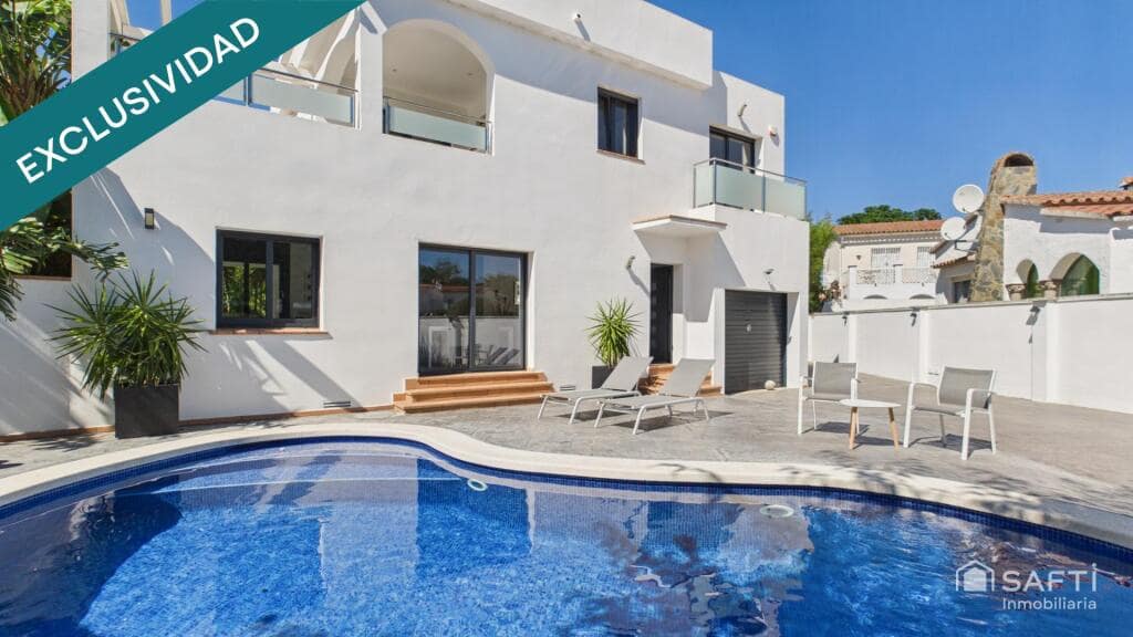 4 quarto Moradia para venda em Empuriabrava com piscina garagem - 599 000 € (Ref: 9920101)
