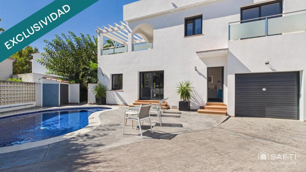 4 quarto Moradia para venda em Empuriabrava com piscina garagem - 599 000 € (Ref: 9920101)