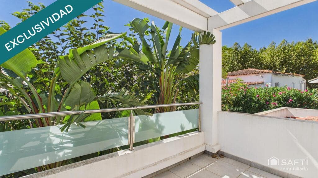 4 quarto Moradia para venda em Empuriabrava com piscina garagem - 599 000 € (Ref: 9920101)