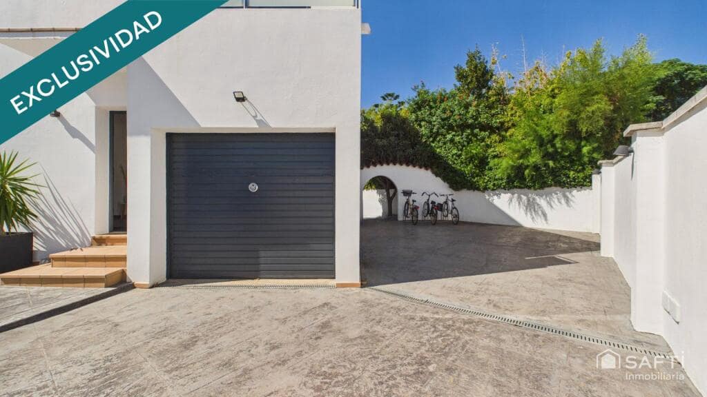 4 quarto Moradia para venda em Empuriabrava com piscina garagem - 599 000 € (Ref: 9920101)