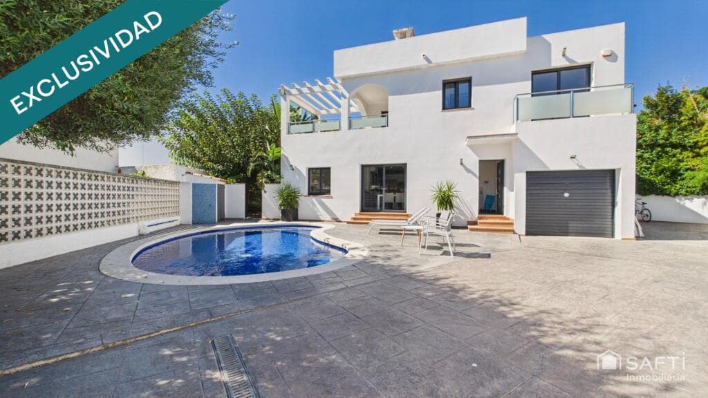 4 quarto Moradia para venda em Empuriabrava com piscina garagem - 599 000 € (Ref: 9920101)