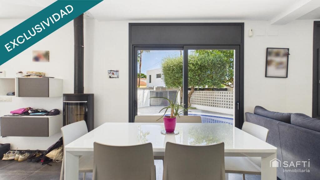 4 quarto Moradia para venda em Empuriabrava com piscina garagem - 599 000 € (Ref: 9920101)