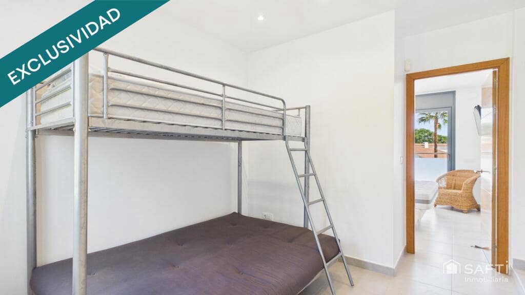 4 quarto Moradia para venda em Empuriabrava com piscina garagem - 599 000 € (Ref: 9920101)