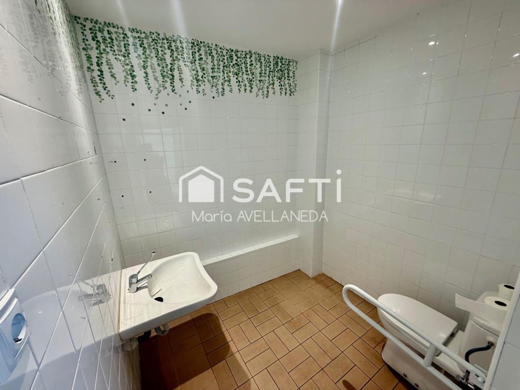Kaupallinen vuokrattavana paikassa San Andres del Rabanedo - 1 500 € (Ref: 9920102)
