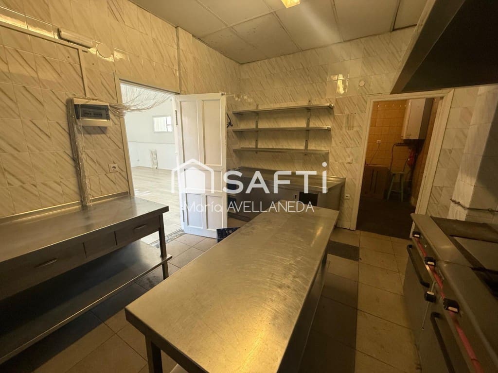 Kaupallinen vuokrattavana paikassa San Andres del Rabanedo - 1 500 € (Ref: 9920102)
