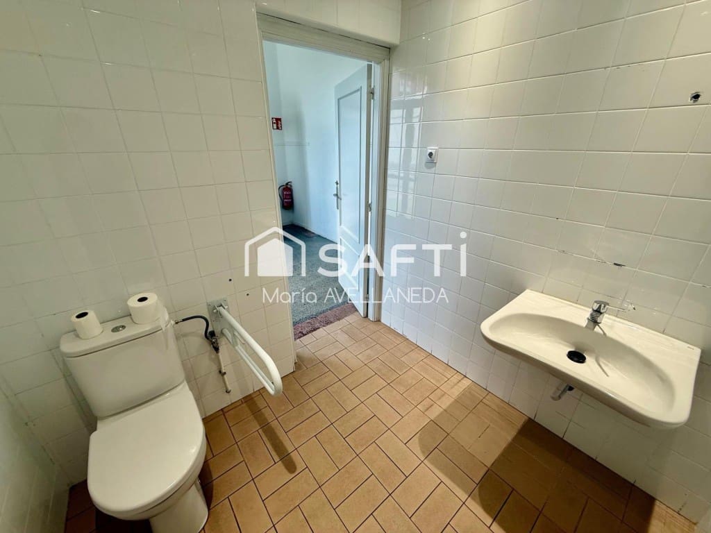 Kaupallinen vuokrattavana paikassa San Andres del Rabanedo - 1 500 € (Ref: 9920103)