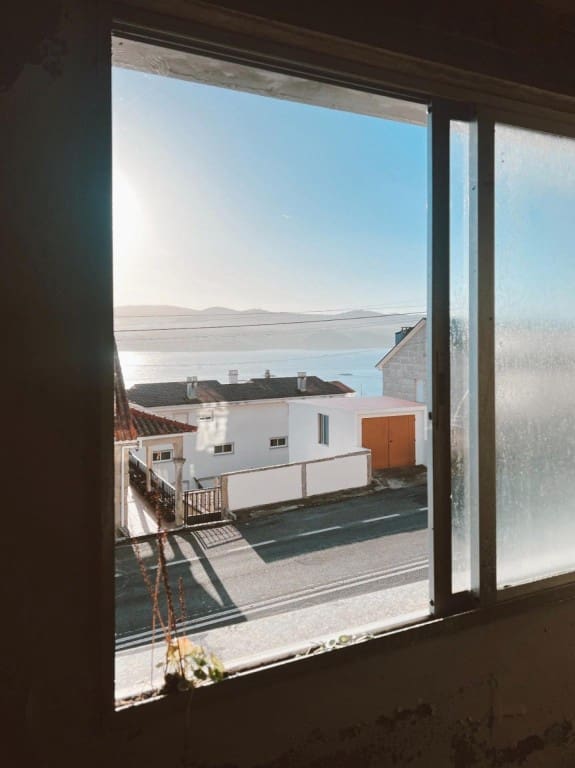 Office for sale in Sanxenxo - € 149,000 (Ref: 9920105)