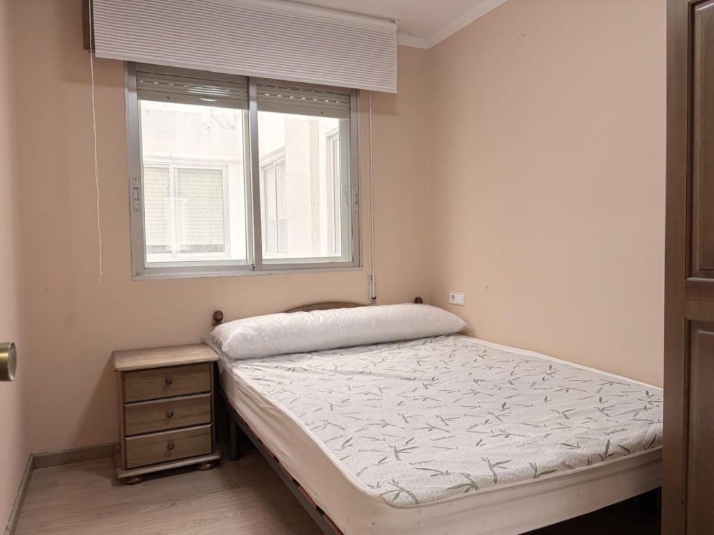 4 bedroom Apartment for sale in Vigo with garage - € 265,000 (Ref: 9920106)