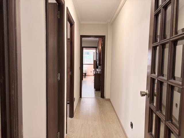 4 chambre Appartement à vendre à Vigo avec garage - 265 000 € (Ref: 9920106)