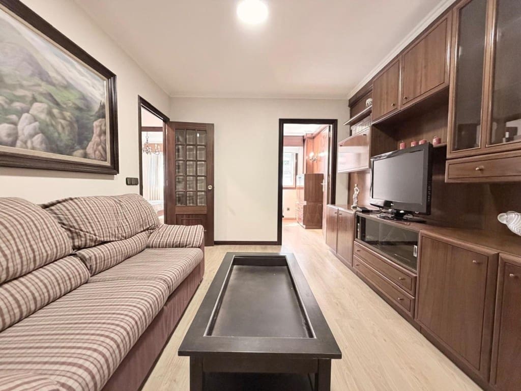 4 bedroom Apartment for sale in Vigo with garage - € 265,000 (Ref: 9920106)