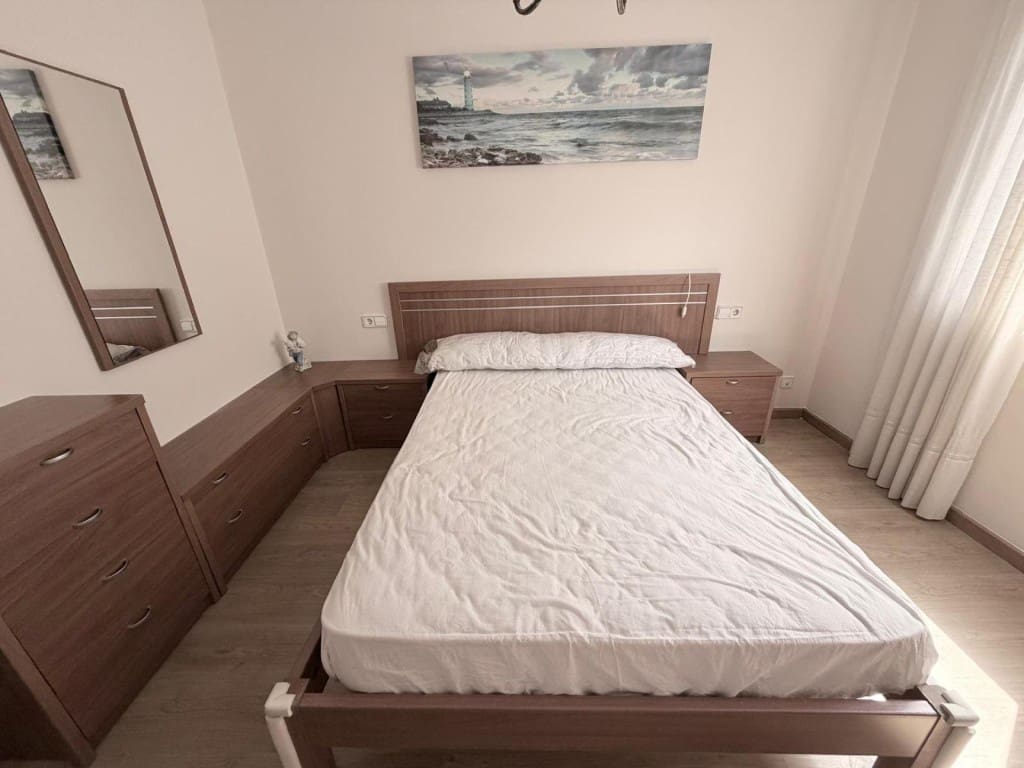 4 bedroom Apartment for sale in Vigo with garage - € 265,000 (Ref: 9920106)