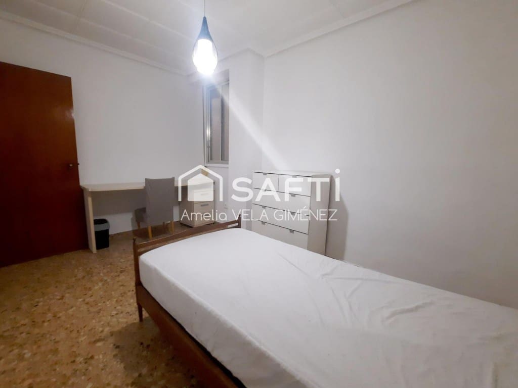 3 slaapkamer Appartement te huur in Sagunto / Sagunt - € 850 (Ref: 9921932)
