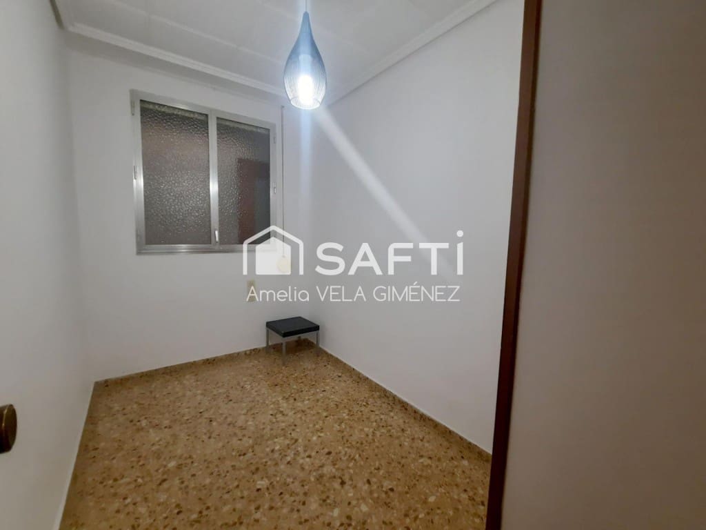 3 slaapkamer Appartement te huur in Sagunto / Sagunt - € 850 (Ref: 9921932)