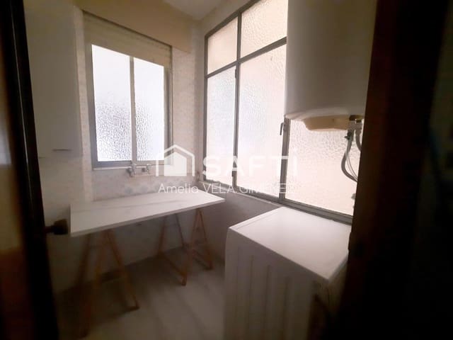 3 slaapkamer Appartement te huur in Sagunto / Sagunt - € 850 (Ref: 9921932)