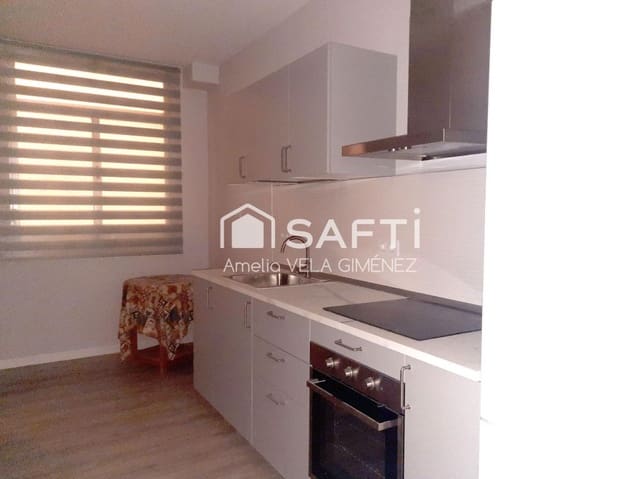 3 slaapkamer Appartement te huur in Sagunto / Sagunt - € 850 (Ref: 9921932)