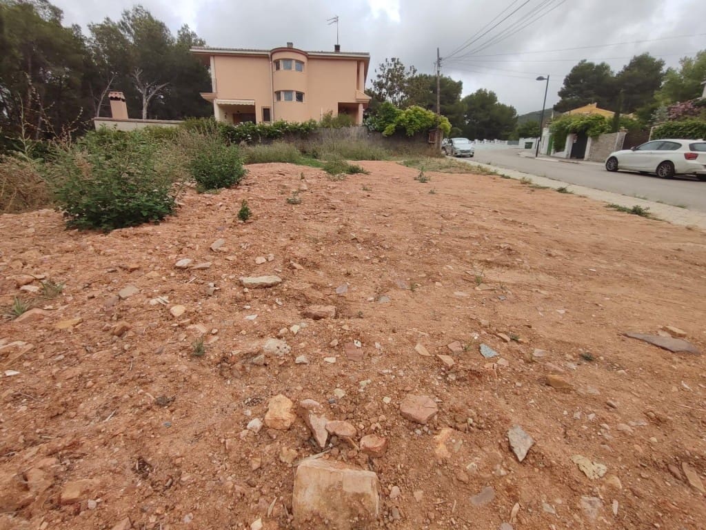 Building Plot for sale in Gilet - € 110,000 (Ref: 9921934)
