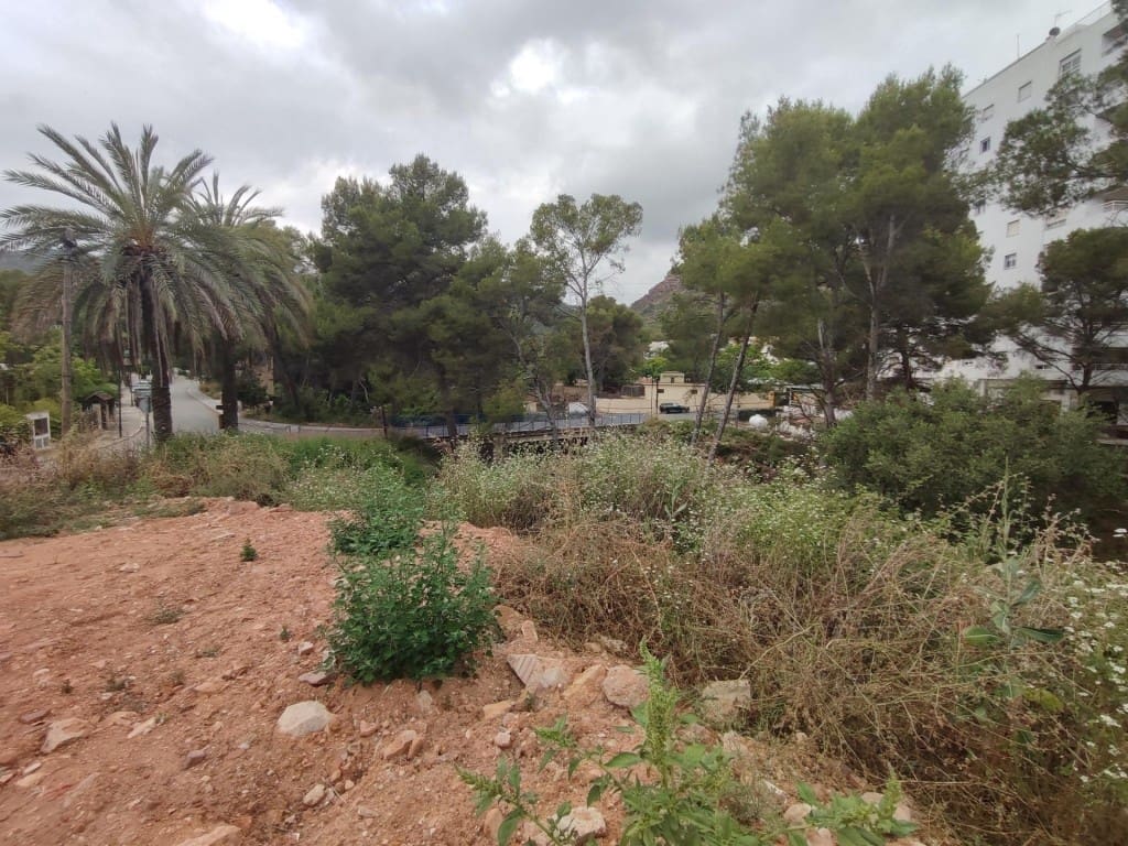 Building Plot for sale in Gilet - € 110,000 (Ref: 9921934)