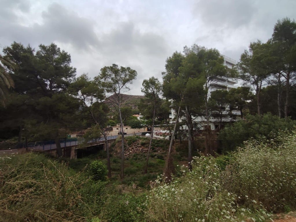Building Plot for sale in Gilet - € 110,000 (Ref: 9921934)