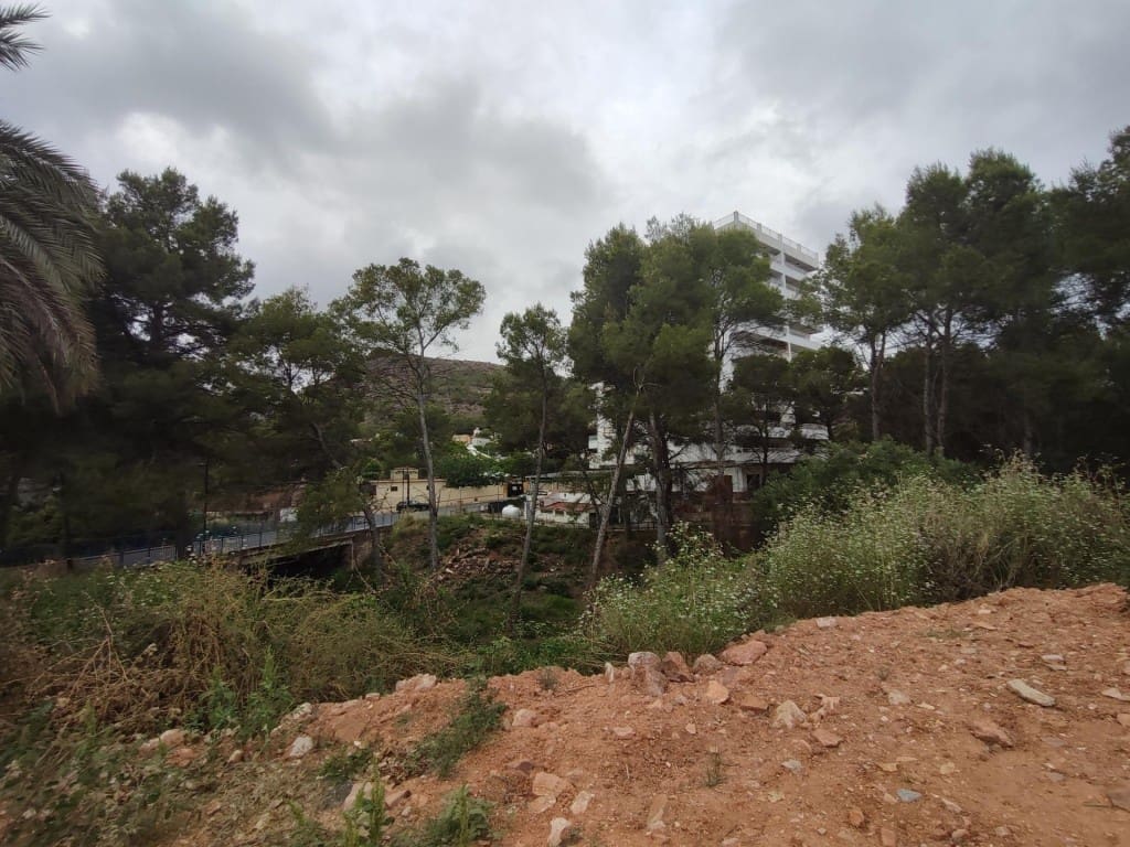 Building Plot for sale in Gilet - € 110,000 (Ref: 9921934)