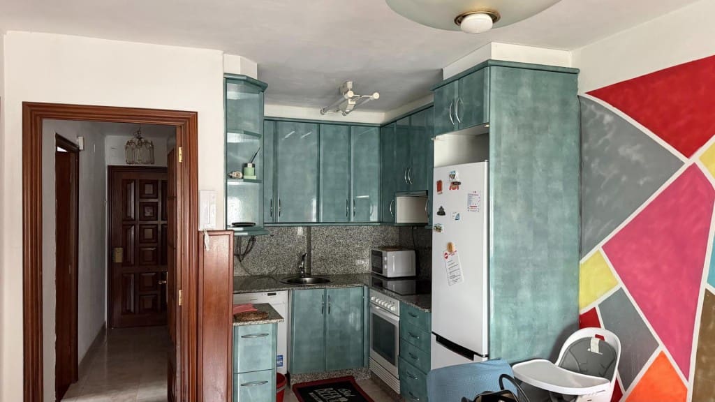 3 bedroom Apartment for sale in Vigo - € 180,000 (Ref: 9921935)