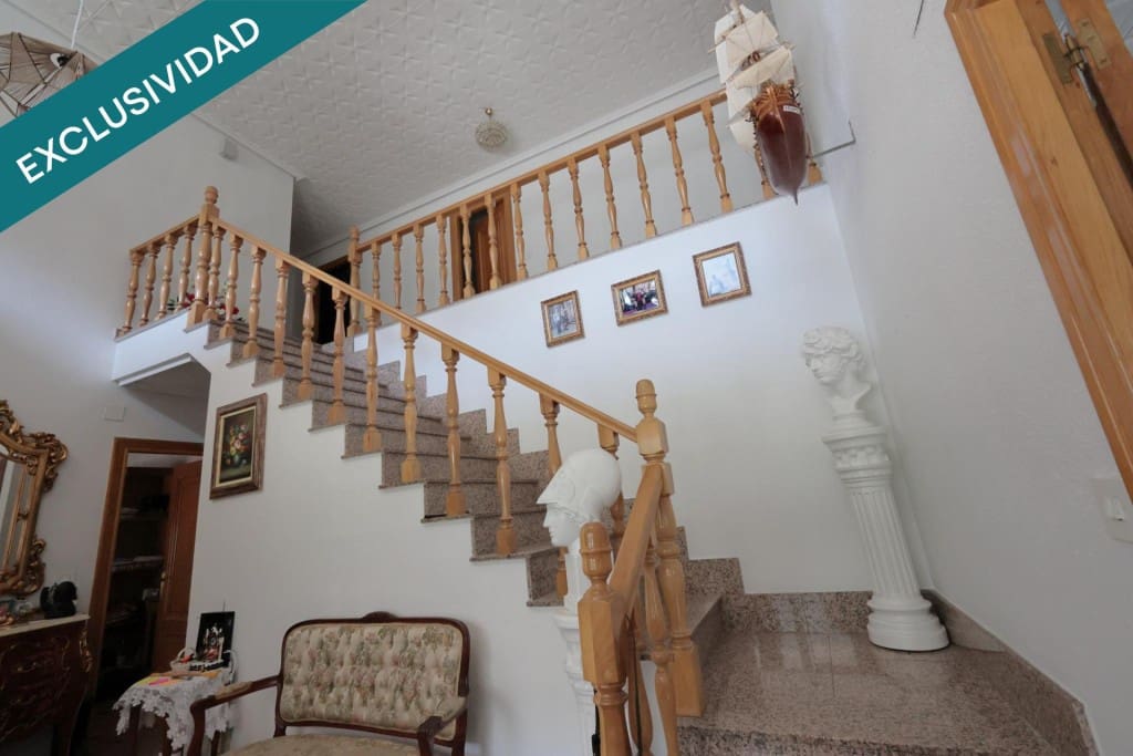 5 quarto Moradia para venda em Toreno - 190 000 € (Ref: 9921937)