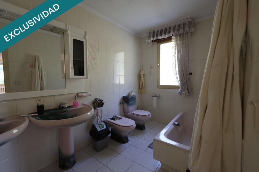 5 quarto Moradia para venda em Toreno - 190 000 € (Ref: 9921937)