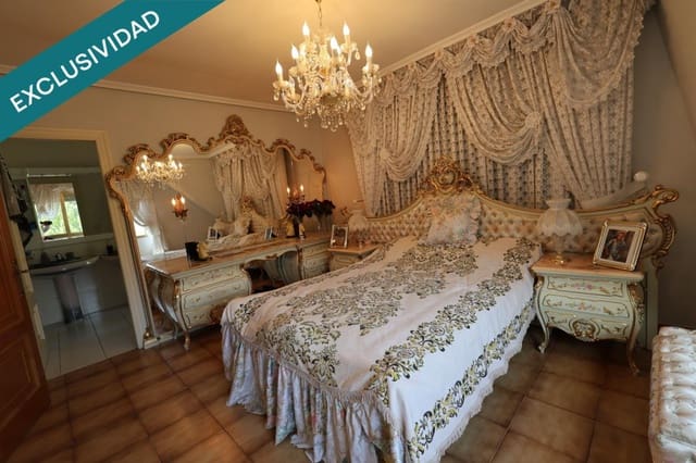 5 bedroom Villa for sale in Toreno - € 190,000 (Ref: 9921937)