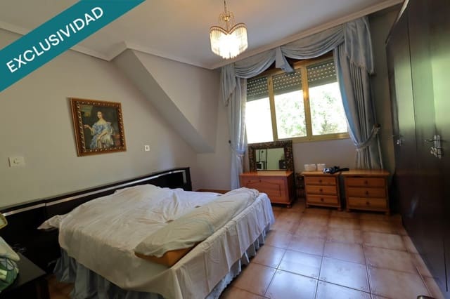 5 bedroom Villa for sale in Toreno - € 190,000 (Ref: 9921937)