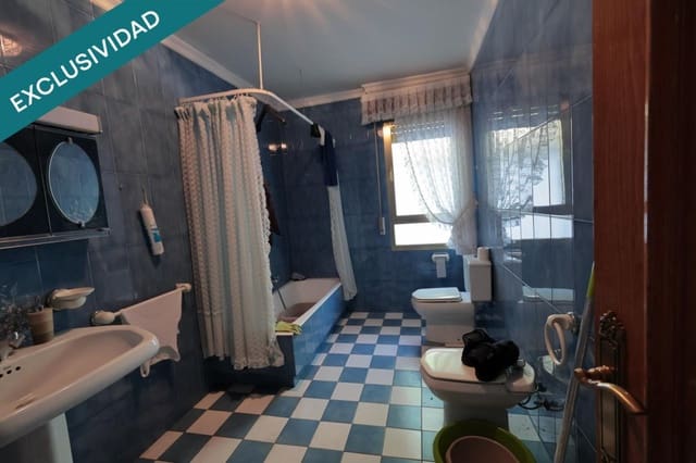 5 bedroom Villa for sale in Toreno - € 190,000 (Ref: 9921937)