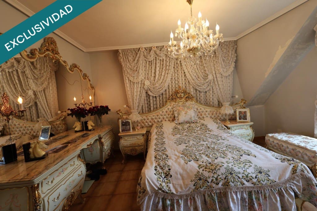 5 quarto Moradia para venda em Toreno - 190 000 € (Ref: 9921937)