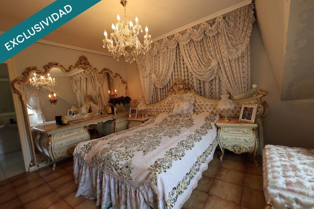 5 quarto Moradia para venda em Toreno - 190 000 € (Ref: 9921937)
