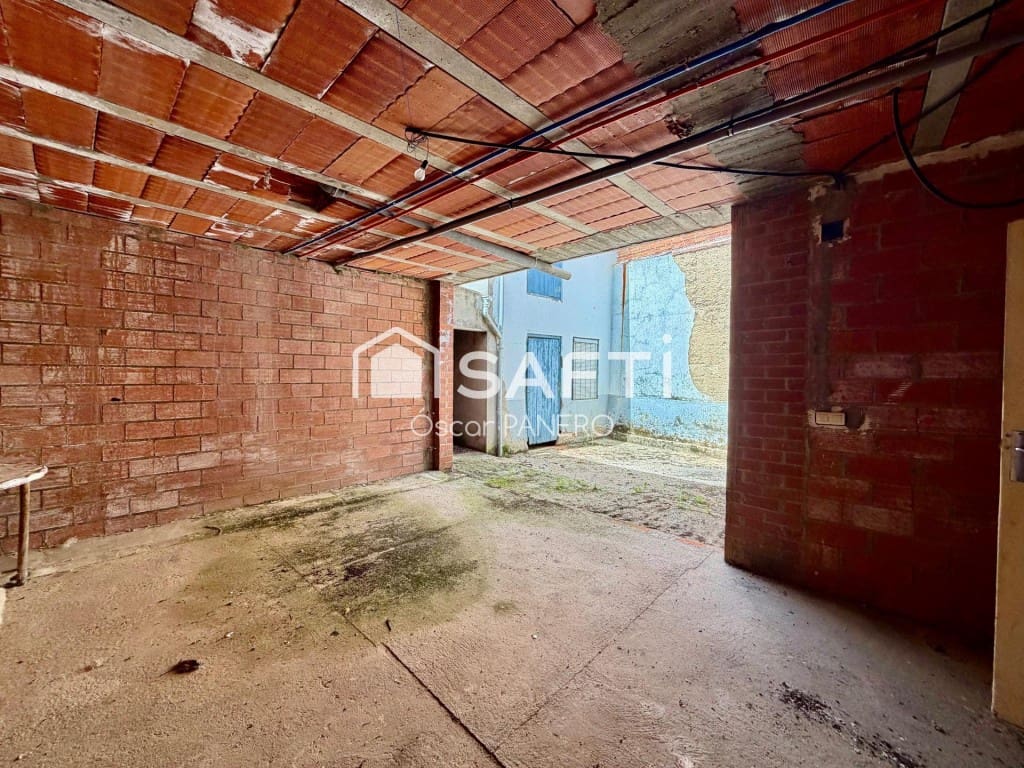 4 quarto Moradia para venda em Villarejo de Orbigo com garagem - 45 000 € (Ref: 9921938)