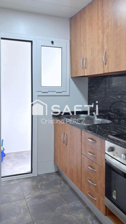 2 bedroom Apartment for sale in Blanes - € 145,000 (Ref: 9924305)