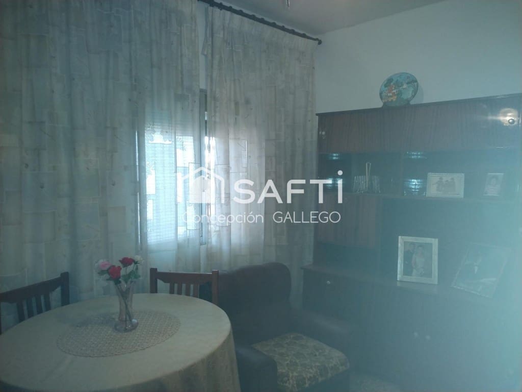 4 bedroom Villa for sale in Alcazar de San Juan - € 69,000 (Ref: 9924306)