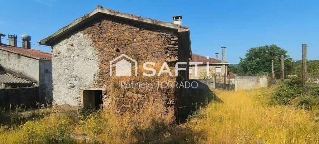 1 bedroom Villa for sale in Vila de Cruces - € 45,000 (Ref: 9927054)