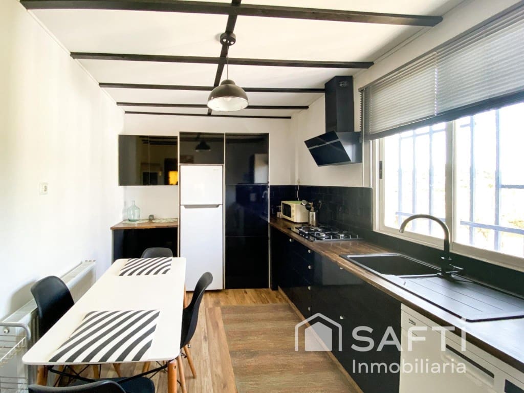 4 bedroom Finca/Country House for sale in Godelleta - € 178,000 (Ref: 9927058)