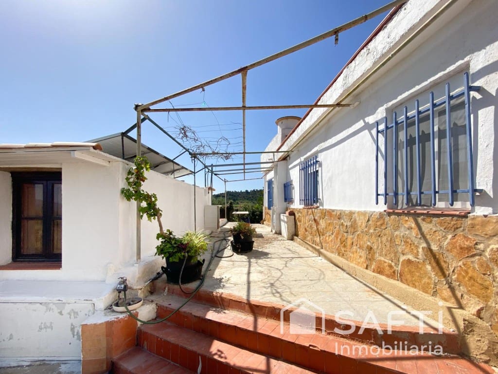 4 bedroom Finca/Country House for sale in Godelleta - € 178,000 (Ref: 9927058)