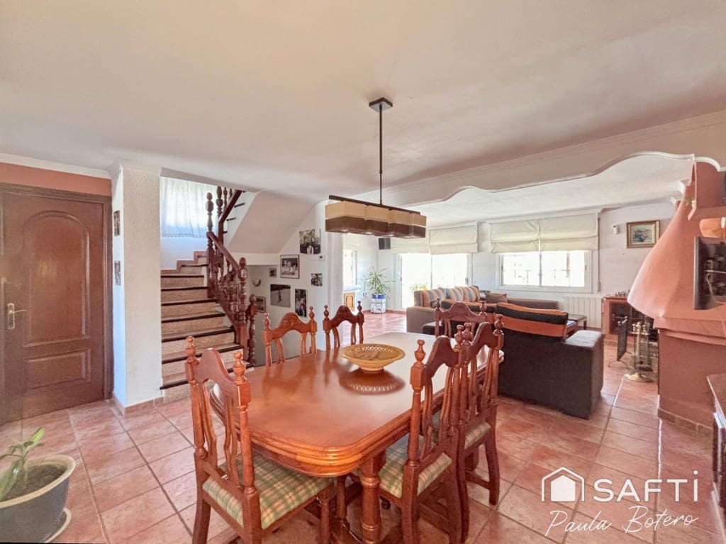 5 Zimmer Villa zu verkaufen in Sant Pere de Ribes mit Pool - 595.000 € (Ref: 9927059)