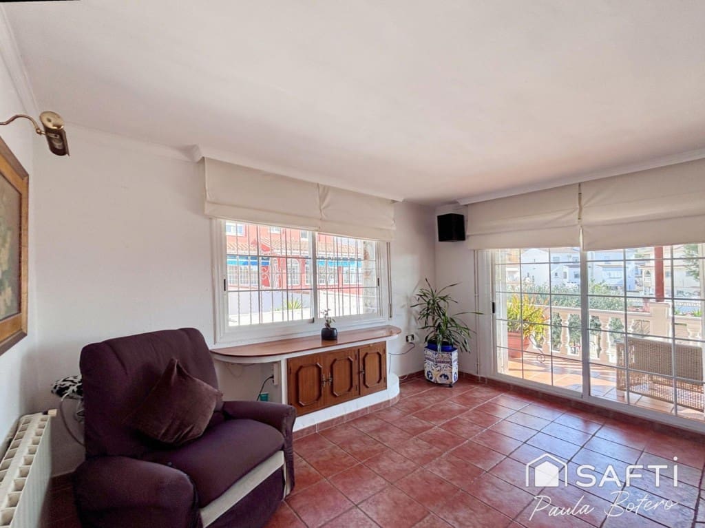 5 Zimmer Villa zu verkaufen in Sant Pere de Ribes mit Pool - 595.000 € (Ref: 9927059)