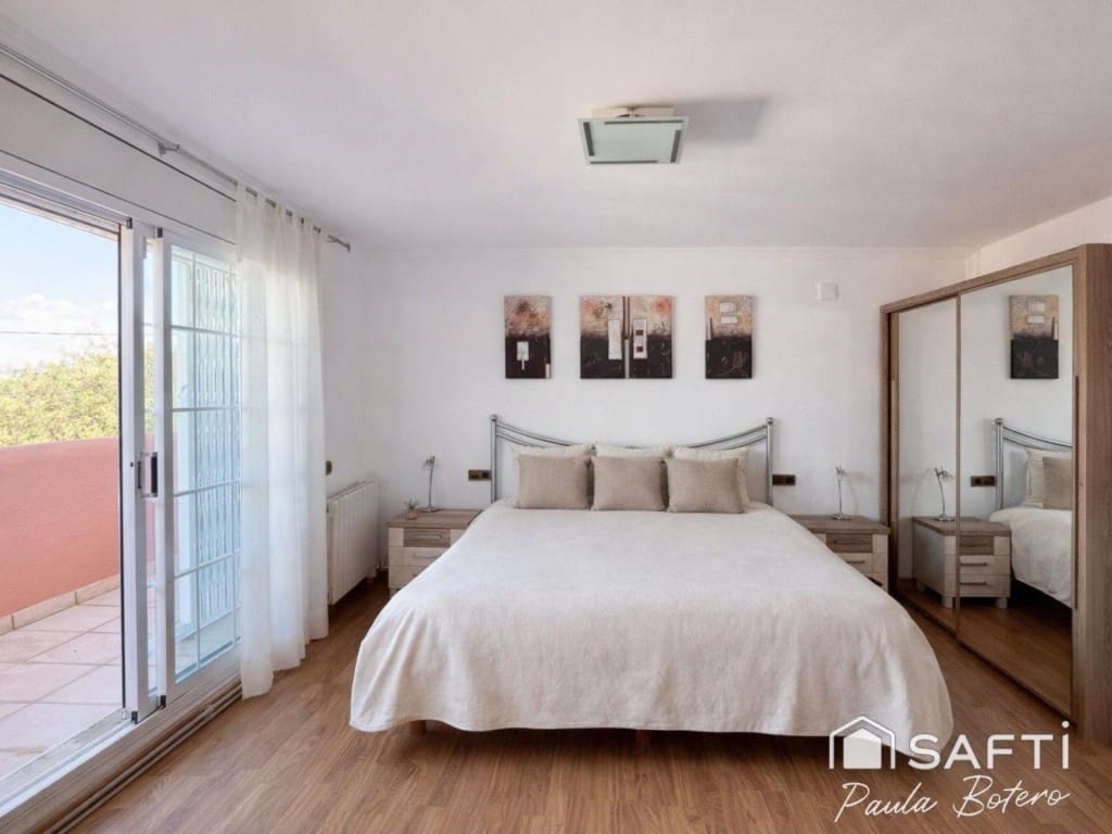 5 Zimmer Villa zu verkaufen in Sant Pere de Ribes mit Pool - 595.000 € (Ref: 9927059)