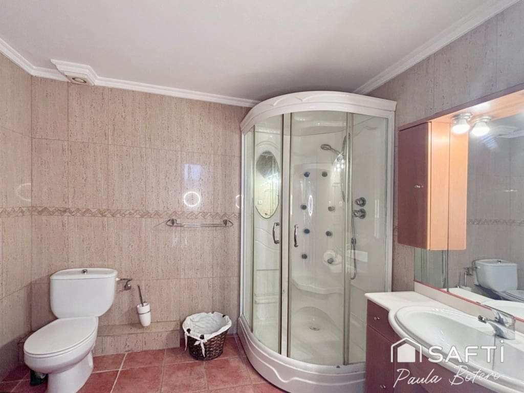 5 Zimmer Villa zu verkaufen in Sant Pere de Ribes mit Pool - 595.000 € (Ref: 9927059)