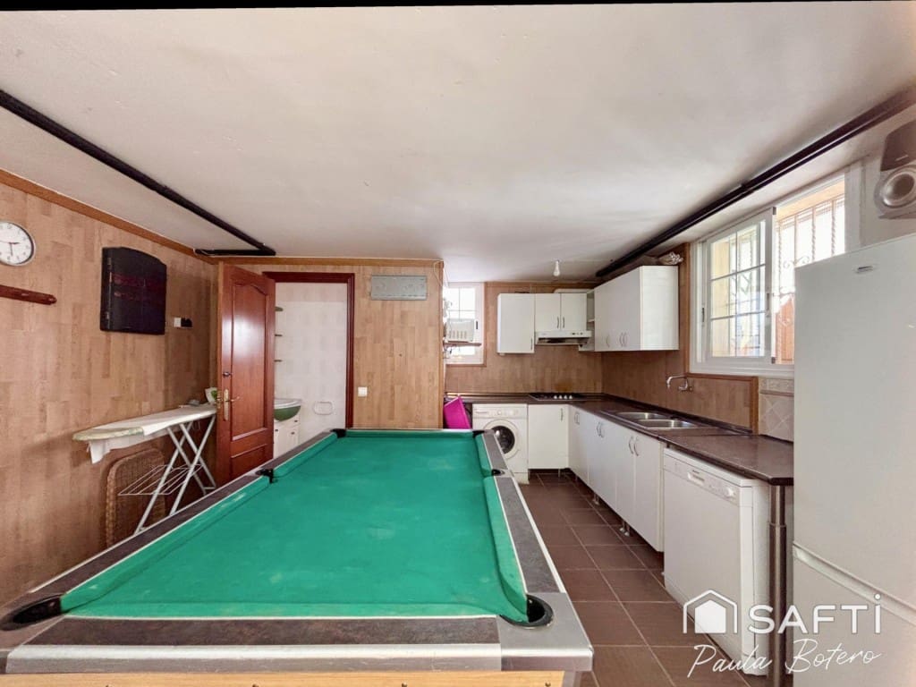 5 Zimmer Villa zu verkaufen in Sant Pere de Ribes mit Pool - 595.000 € (Ref: 9927059)