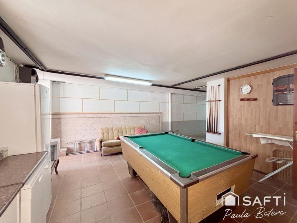 5 Zimmer Villa zu verkaufen in Sant Pere de Ribes mit Pool - 595.000 € (Ref: 9927059)