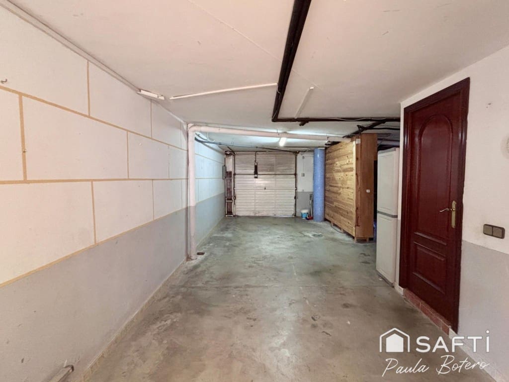 5 Zimmer Villa zu verkaufen in Sant Pere de Ribes mit Pool - 595.000 € (Ref: 9927059)