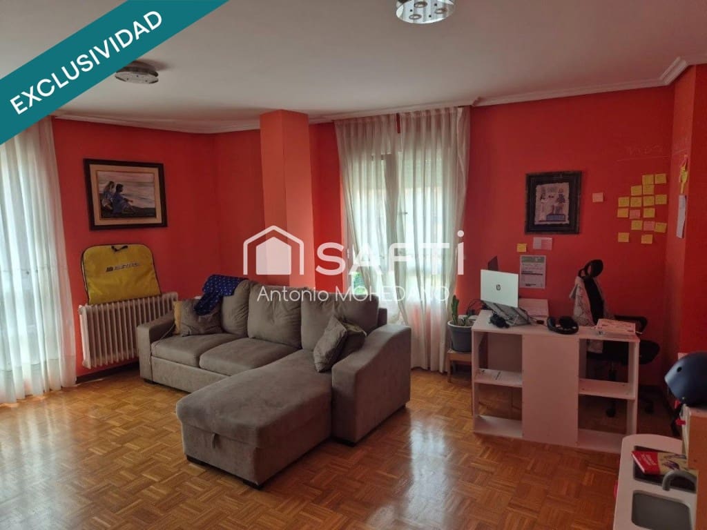 3 bedroom Apartment for sale in San Andres del Rabanedo - € 135,000 (Ref: 9927060)