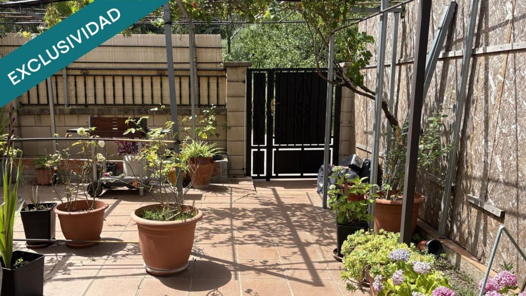 3 Zimmer Villa zu verkaufen in Lloret de Mar mit Garage - 255.000 € (Ref: 9929054)